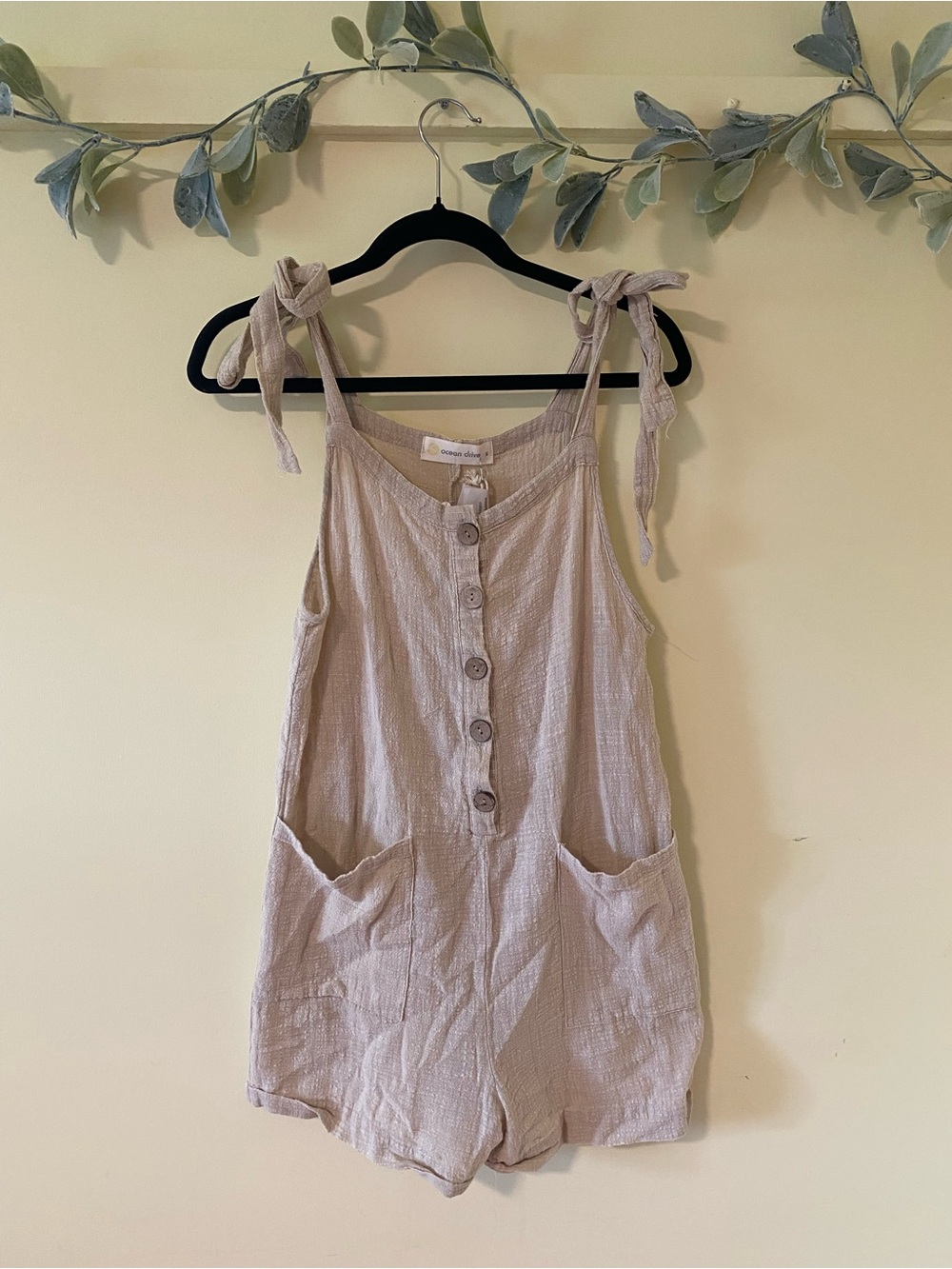NWT Ocean Drive Tie Strap Beach Romper